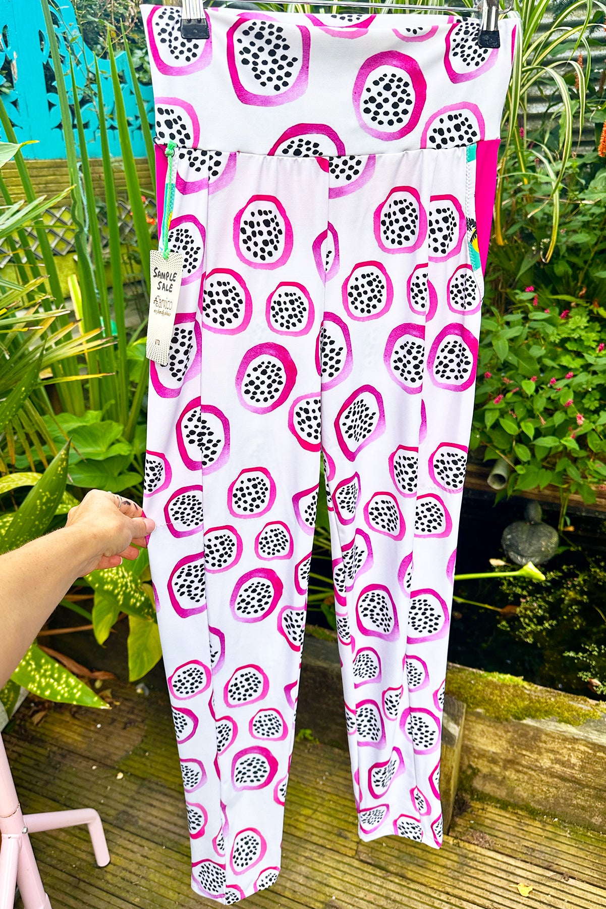 Limited Edition Pocket Leggings in Dragon Fruit print - M/L