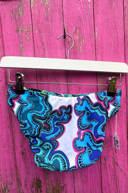 Hermosa Reversible Bikini Bottoms SAMPLE in Pura Vida & Ocean Print