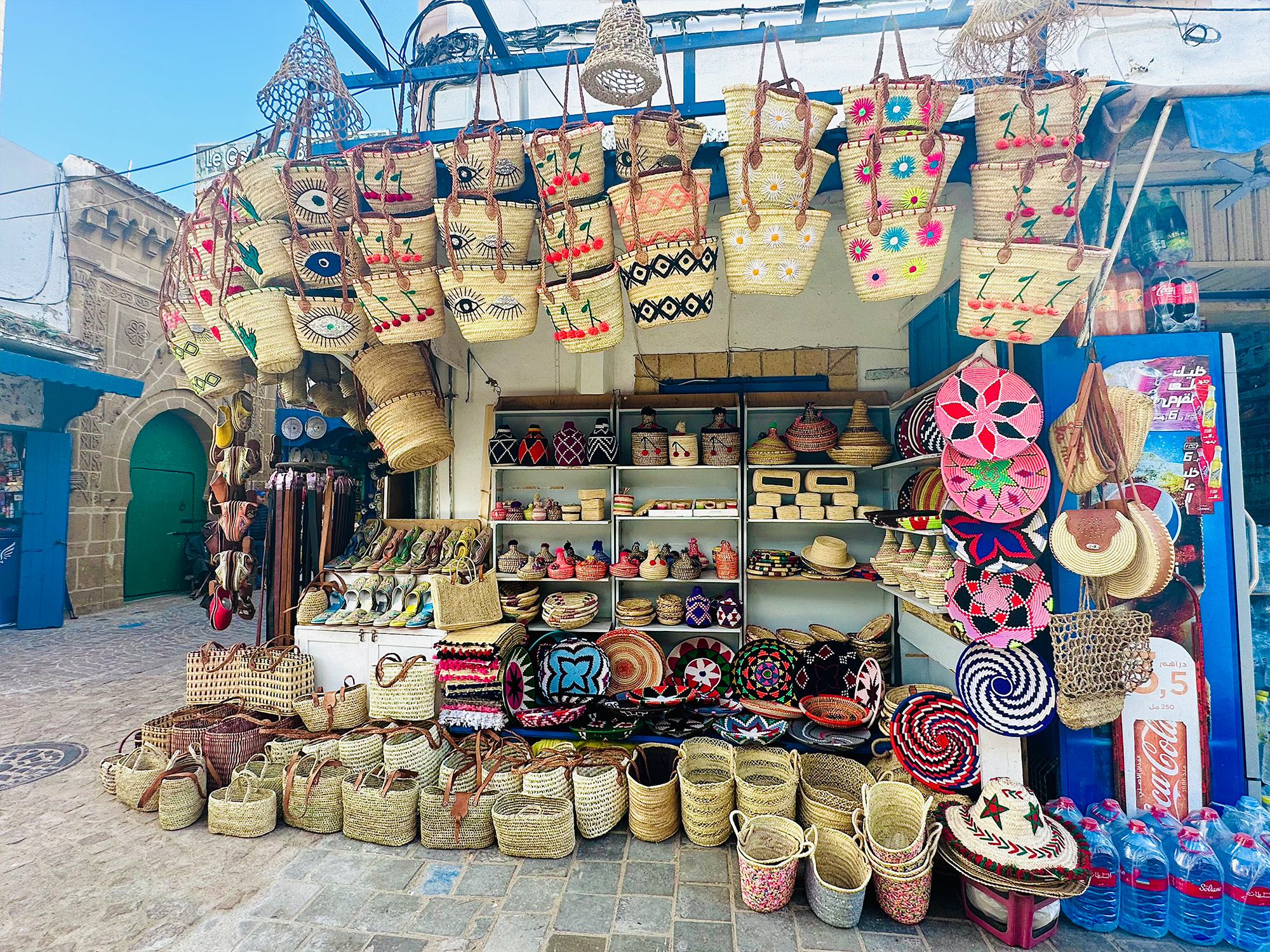Euphoric Threads Travel Blog - Euphoric Escapades - The Adventures of Griffindor - The Ultimate Travel Guide to Shopping in Morocco. Essaouria shopping guide